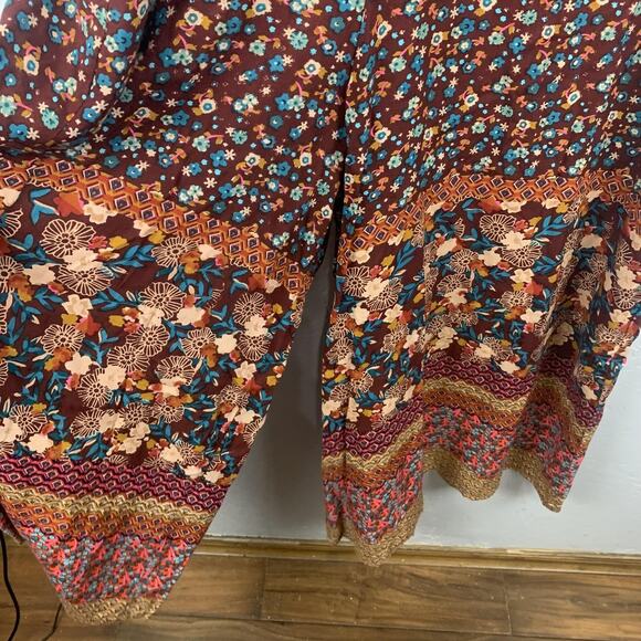 Natural Life Let's Just Go Wide Leg Jumpsuit Size Medium Burgundy Floral - Picture 4 of 7